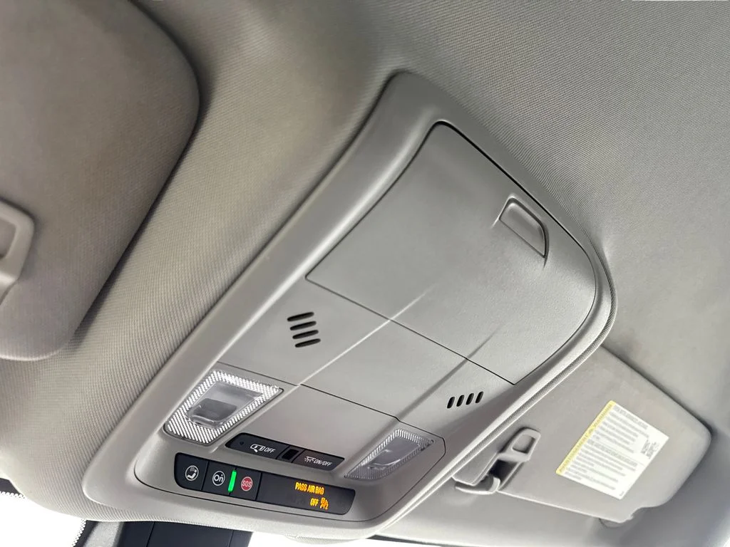 Used 2024 White Chevrolet LT image 76