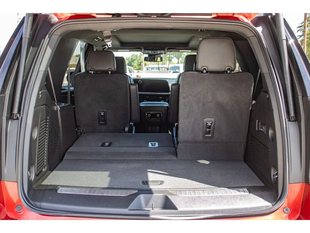 Certified Used 2025 Radiant Red Tintcoat Chevrolet RST image 16