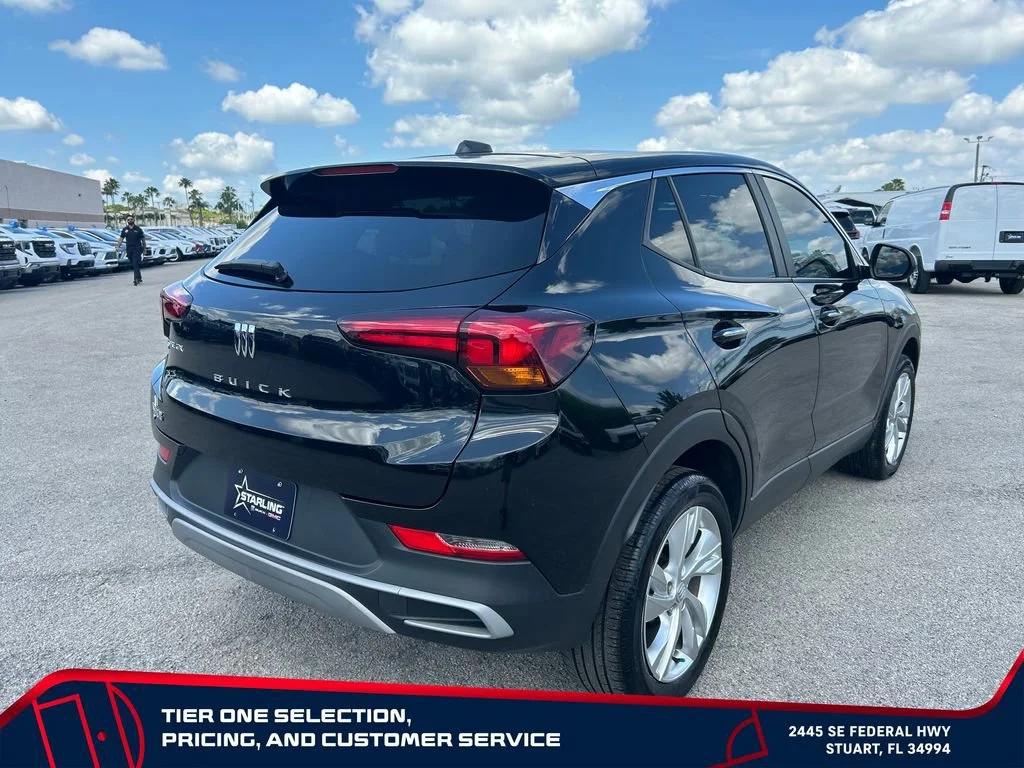 Used 2024 Ebony Twilight Metallic Buick Preferred image 5