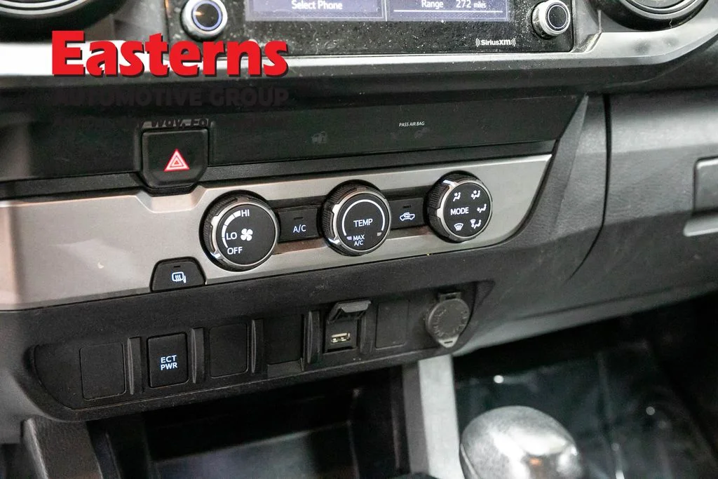 Used 2020 White Toyota SR image 19