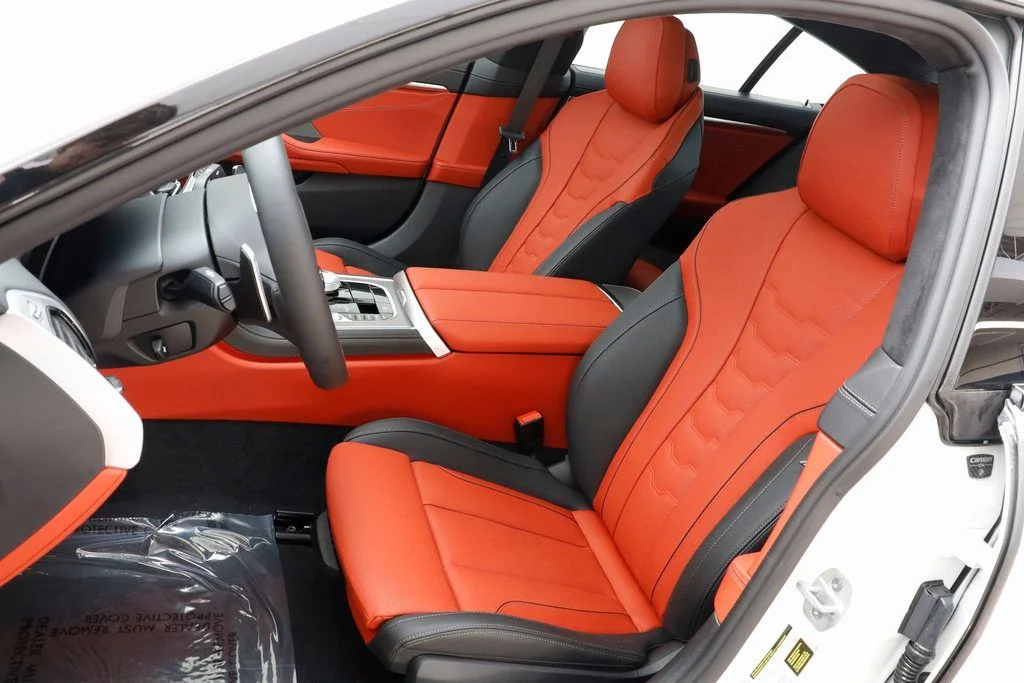 2025 BMW 8 Series 840i - Photo 8