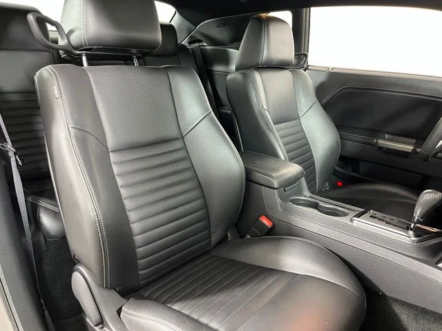 Used 2014 Gray Dodge R/T image 32