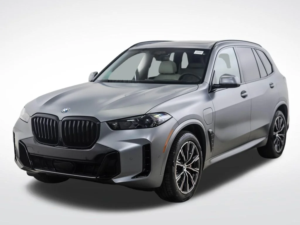 2026 BMW X5 xDrive50e's photo