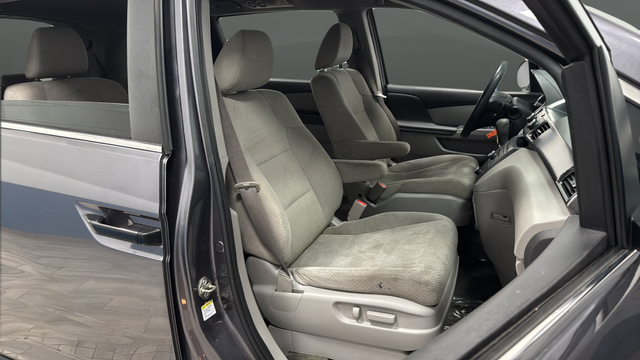 Used 2015 Gray Honda LX image 22