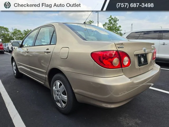 Used 2005 Desert Sand Mica Toyota LE image 1