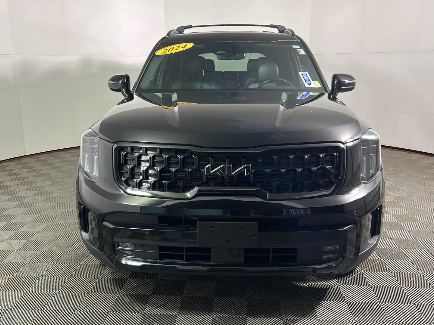 Used 2024 Ebony Black Kia SX X-Line image 13