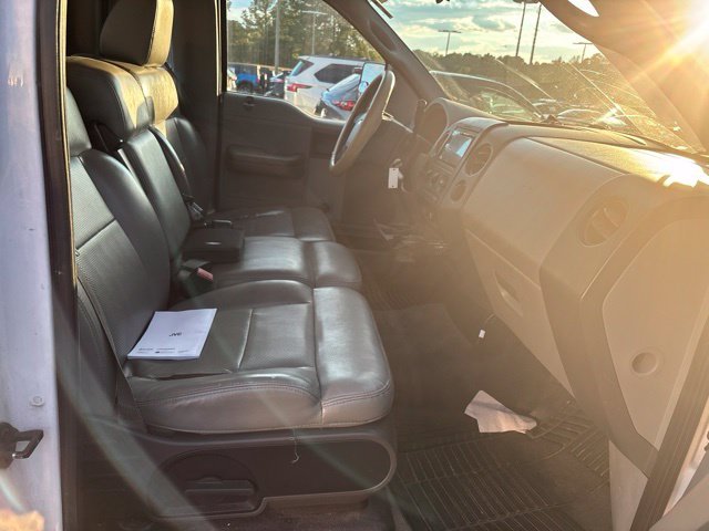 Used 2008 White Ford XL image 12