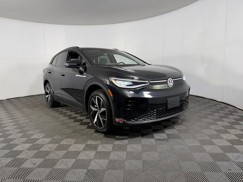 Used 2023 Black Volkswagen Pro S image 3