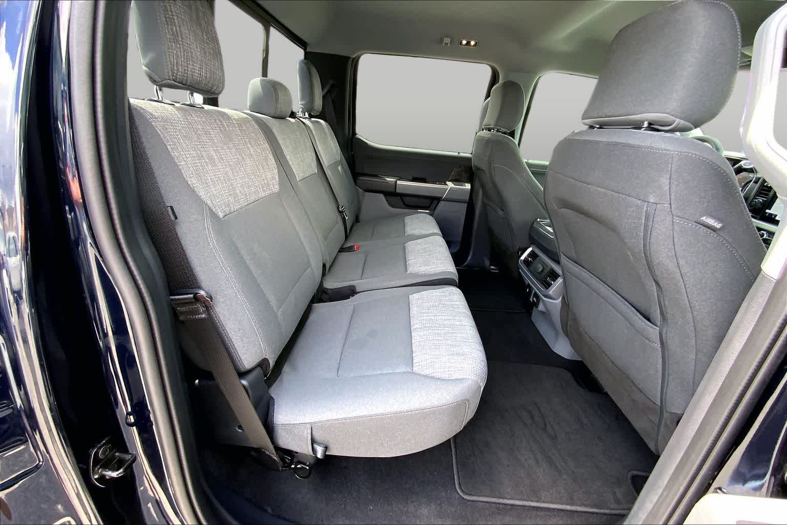 Used 2023 Antimatter Blue Metallic Ford XLT image 19