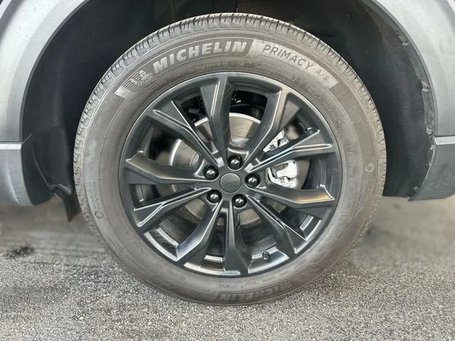 Used 2023 Black Ford XLT image 10