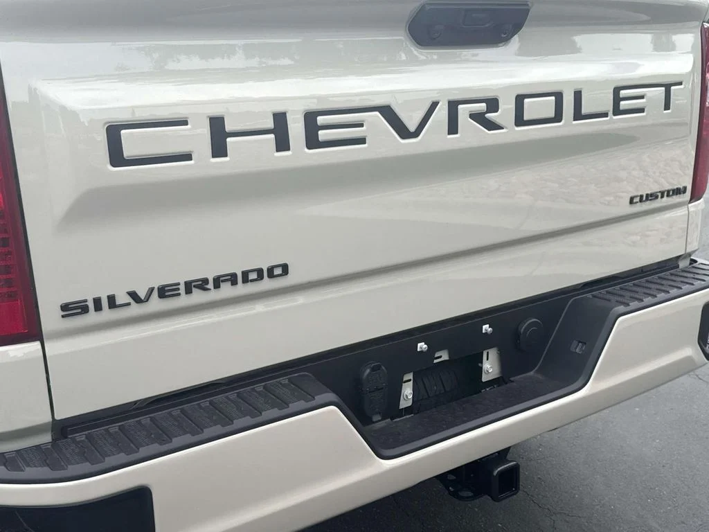 New 2026 White Sands Chevrolet Custom image 29