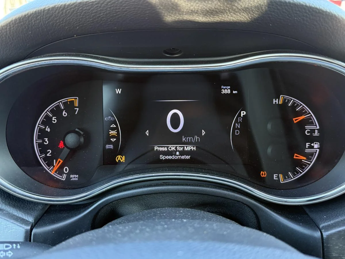 Used 2018 Red Jeep Laredo 4wd image 22