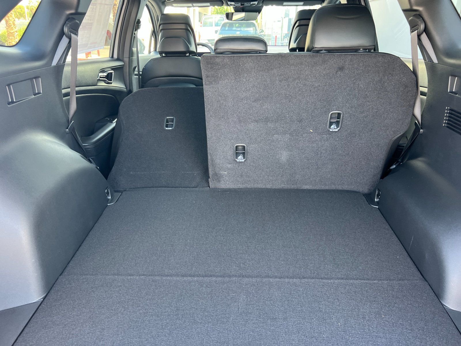 New 2026 Wolf Gray Kia X-Line image 16