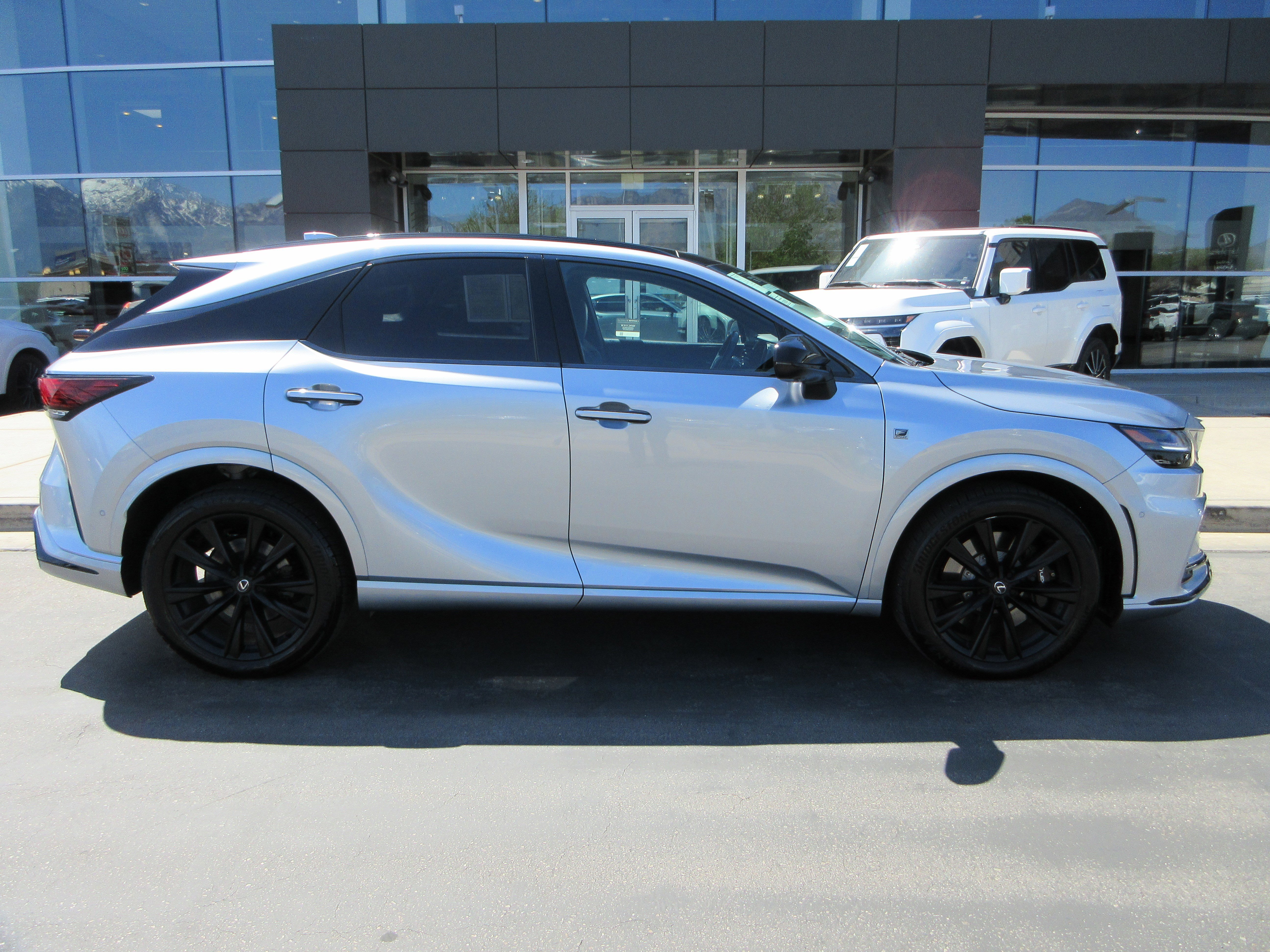 Certified Used 2024 IRIDIUM Lexus 500h F SPORT Performance image 12