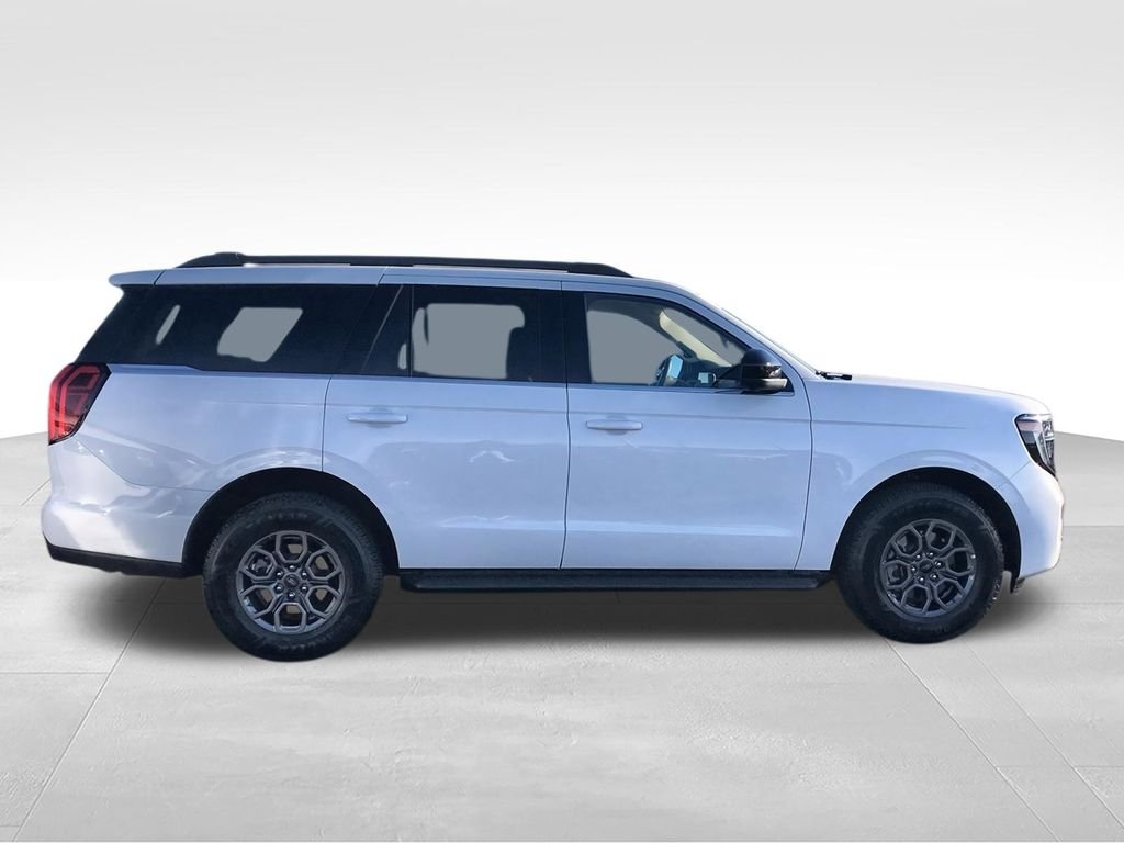 Used 2025 White Ford Active image 9