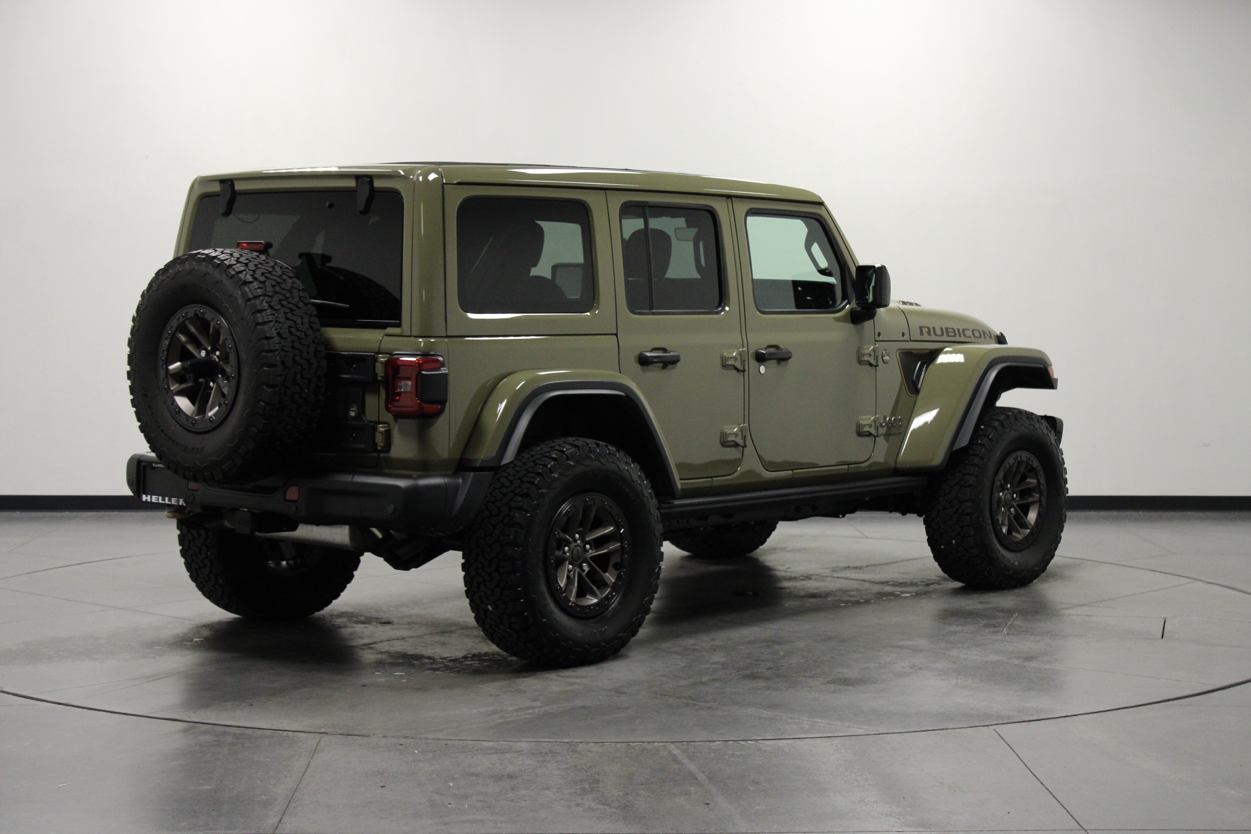 Used 2025 41 Jeep Rubicon 392 image 4