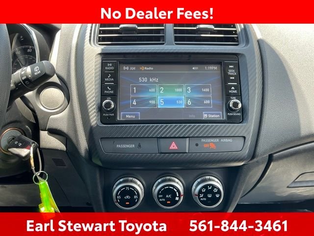 Used 2024 Gray Mitsubishi 2.0 ES image 35