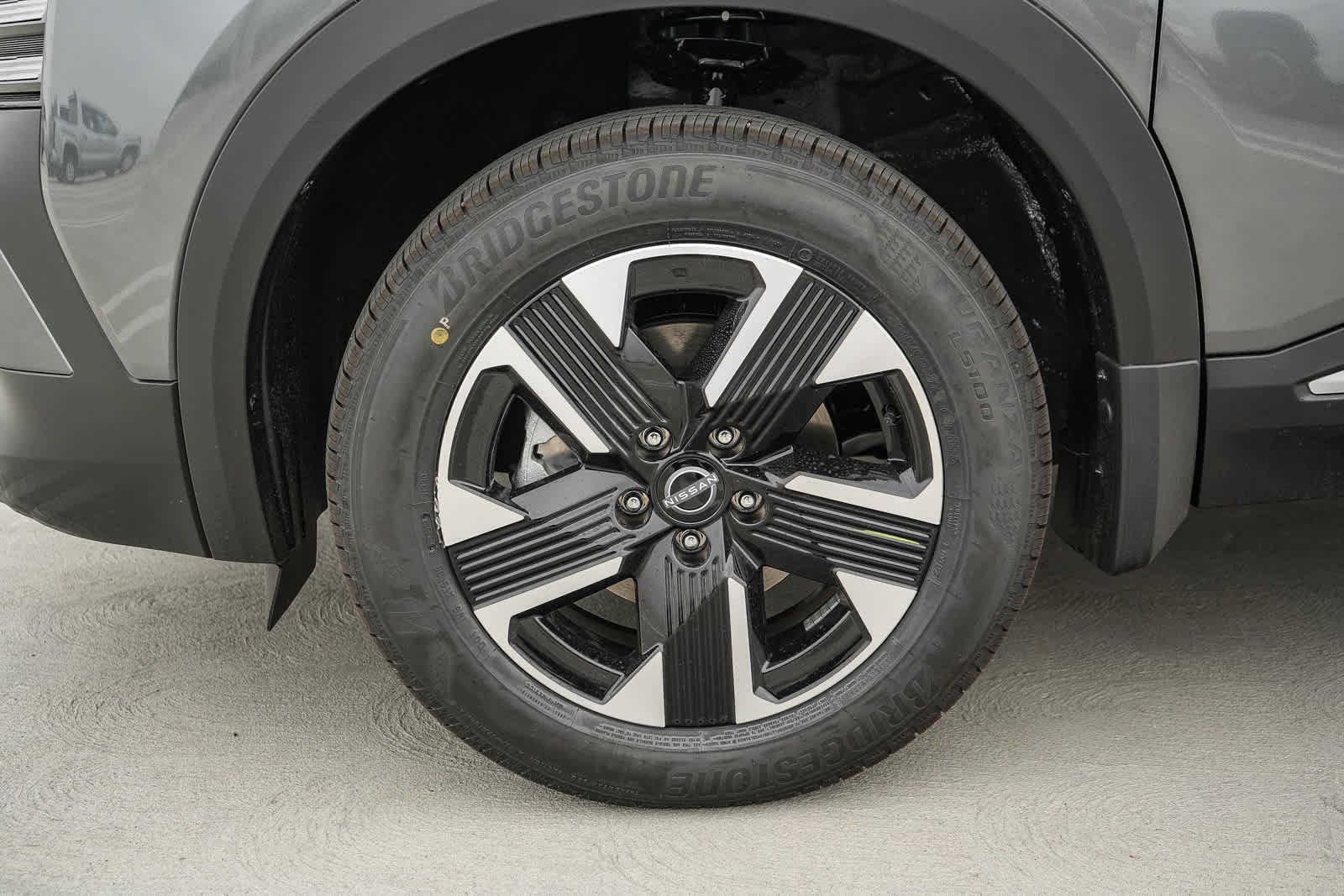 New 2027 Gun Metallic Nissan SV image 11