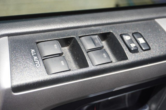 Used 2022  Toyota SR5 Premium image 15