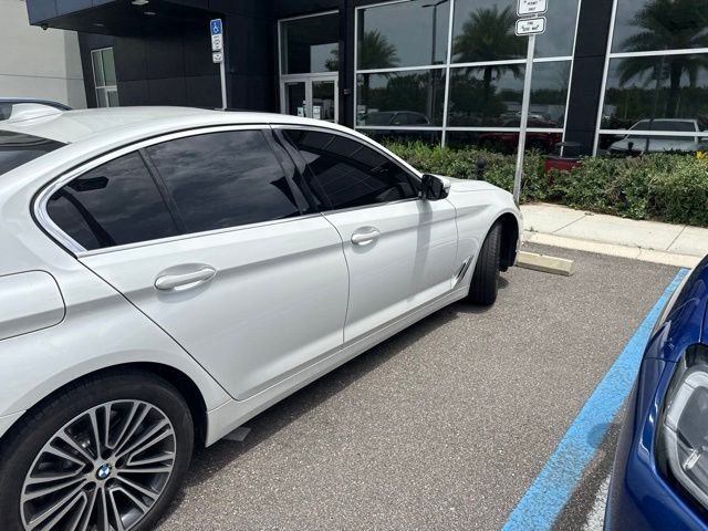 Used 2020 Mineral White Metallic BMW 540i xDrive image 3