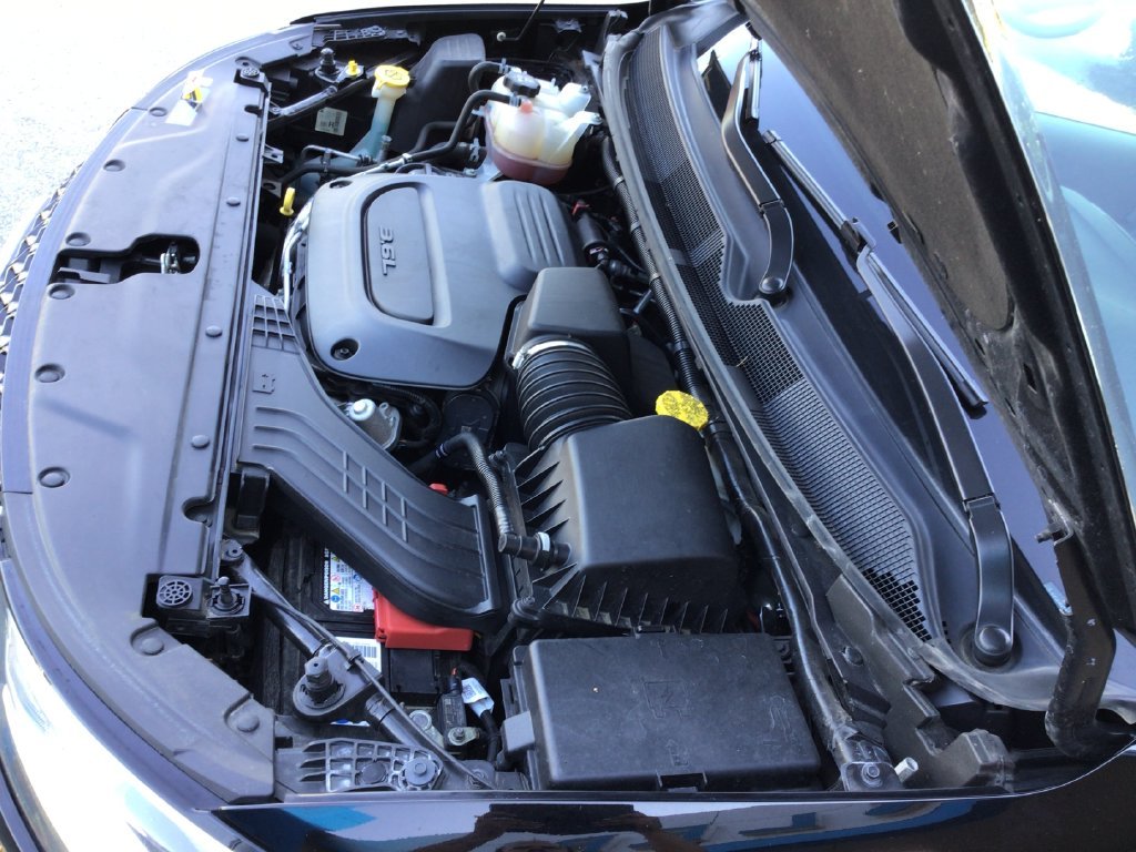 Used 2024 Black Chrysler Touring L image 38