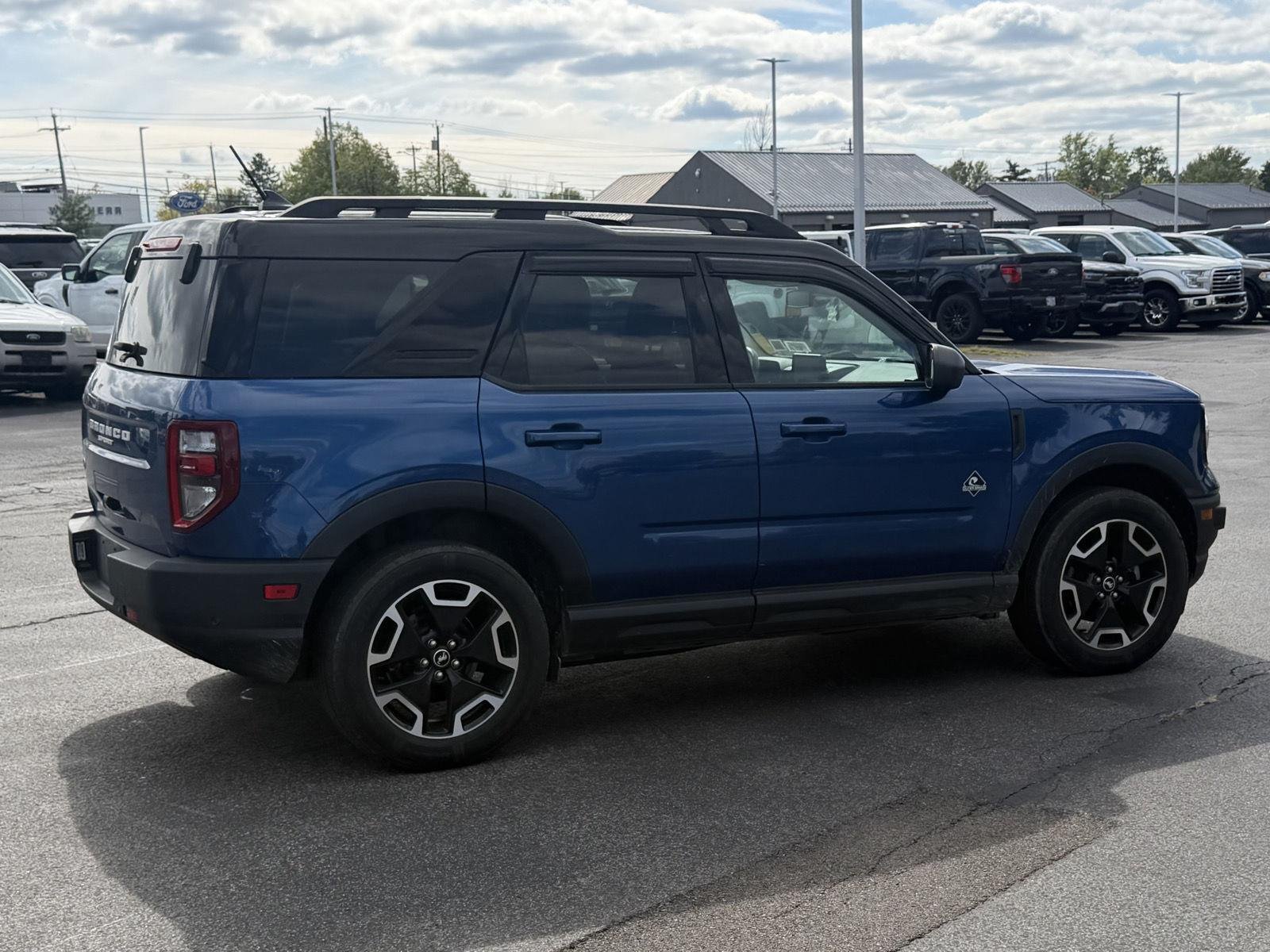 Used 2023 Atlas Blue Ford Outer Banks image 5