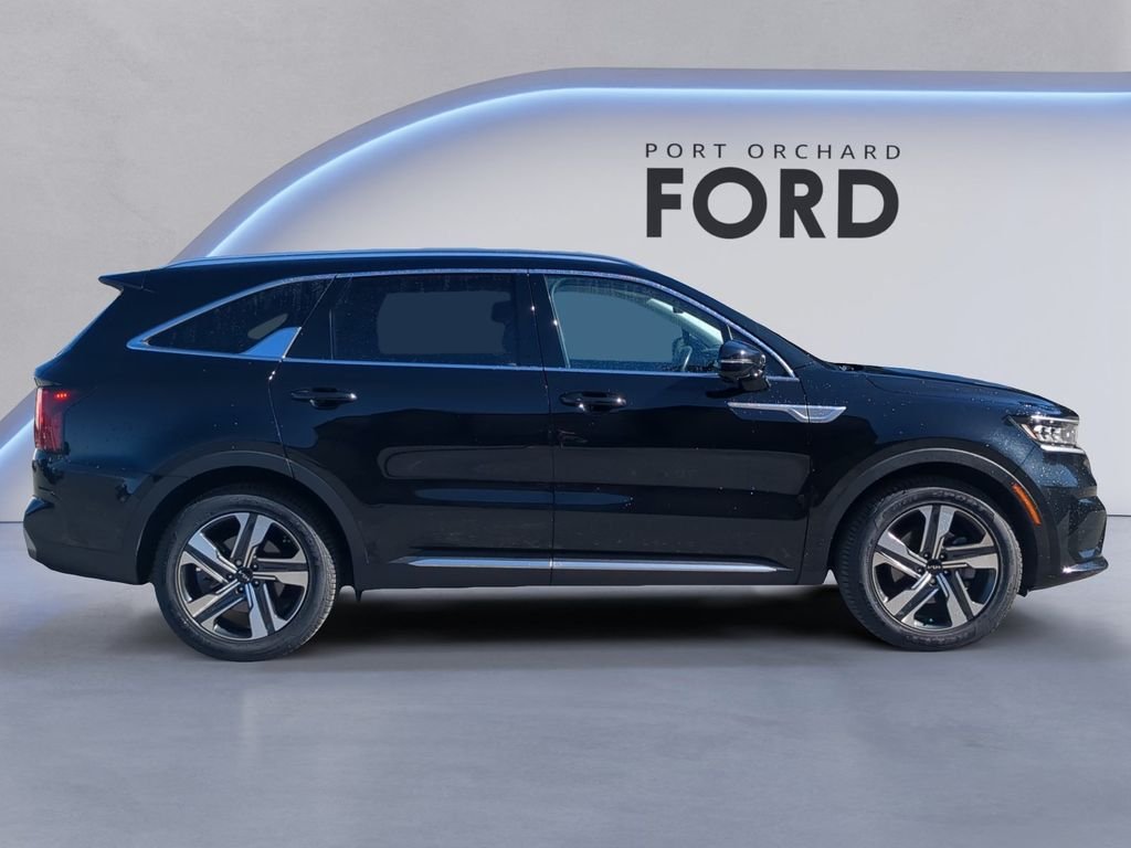 Used 2023 Aurora Black Kia SX Prestige image 8