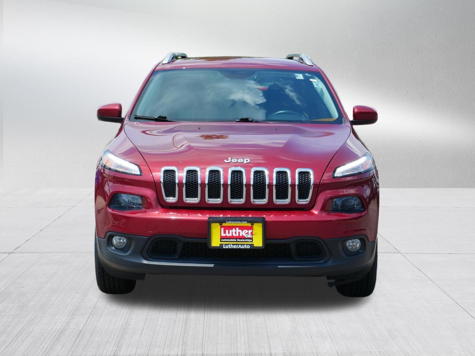 Used 2014 Jeep Cherokee Latitude with VIN 1C4PJMCS4EW124308 for sale in Vadnais Heights, Minnesota