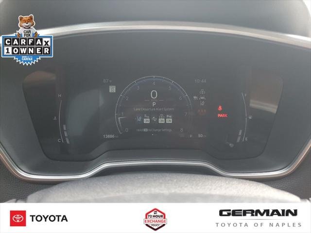 Certified Used 2025 WIND CHILL PEARL Toyota  image 25