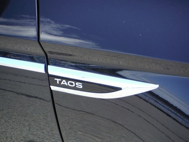 Used 2024  Volkswagen 1.5T SE image 4