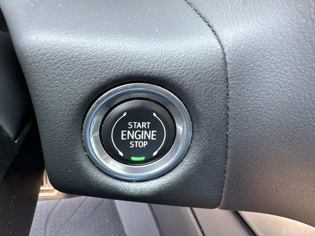 Used 2021 Gray Chevrolet LT image 39