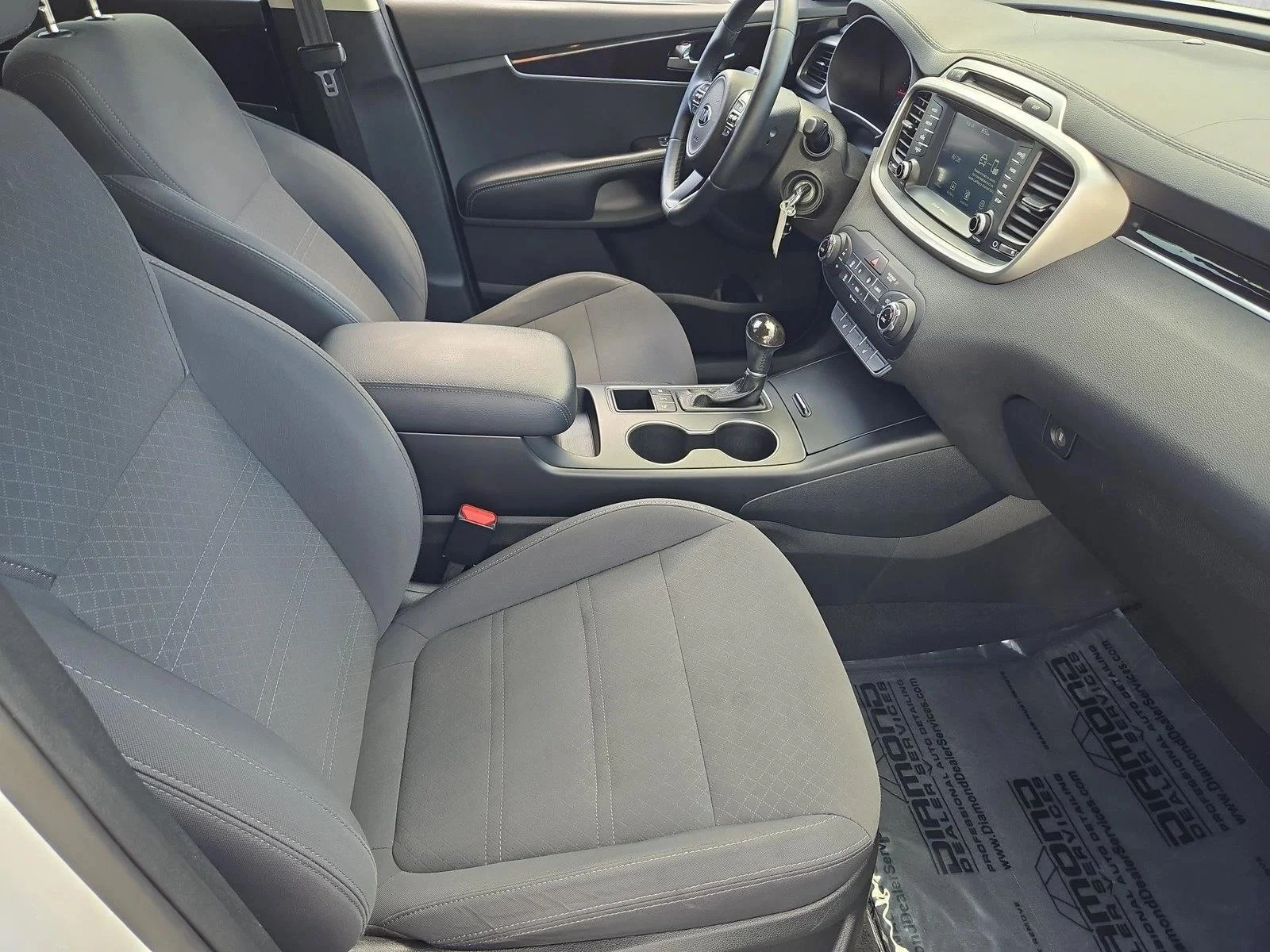 Used 2017 Snow White Pearl Kia LX image 20
