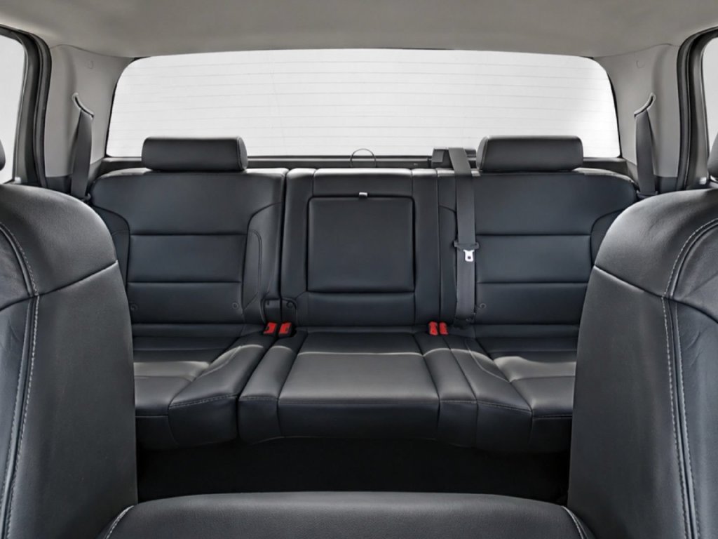 Used 2018 Black GMC SLT image 26