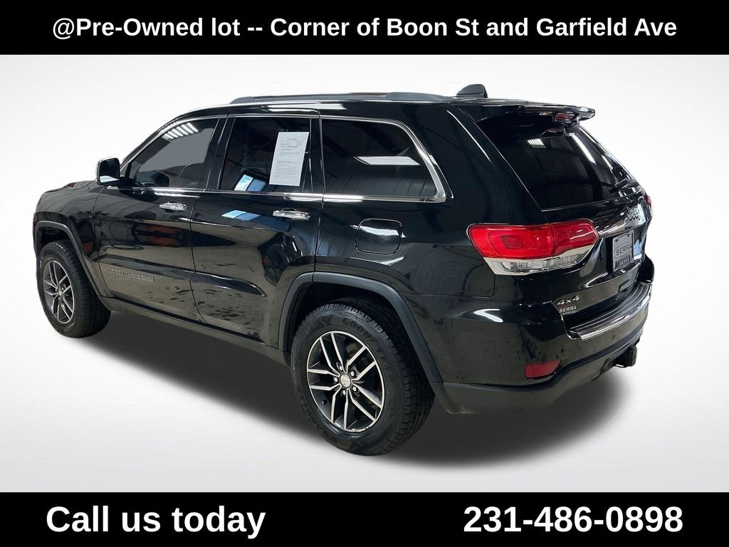 Used 2018 Black Jeep Limited image 3