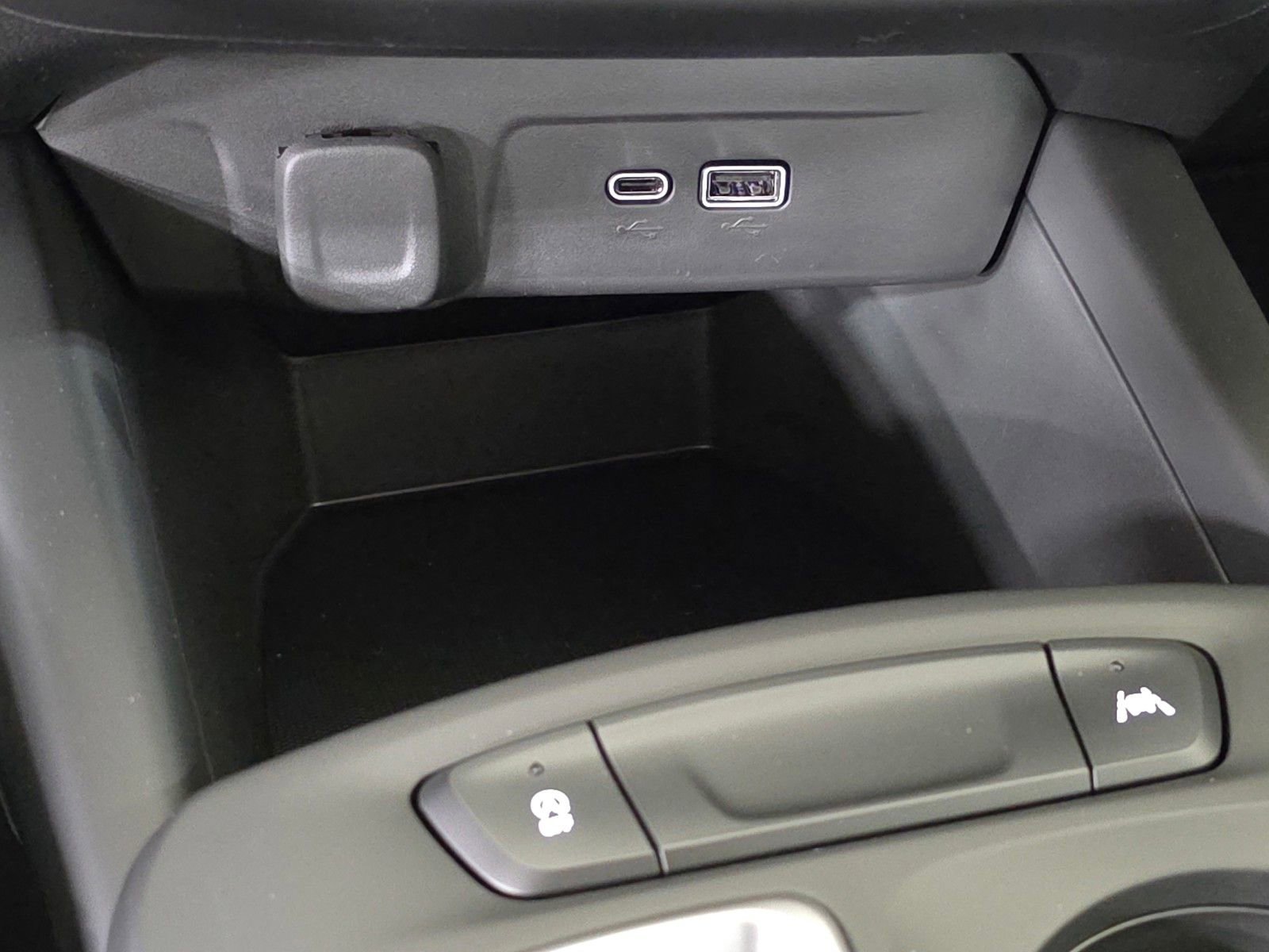 2026 Chevrolet Trax RS - Photo 28