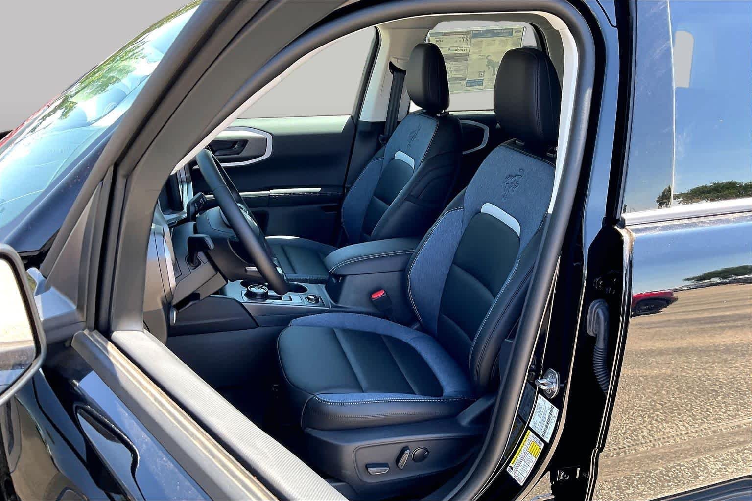 New 2026 Shadow Black Ford Outer Banks® image 9