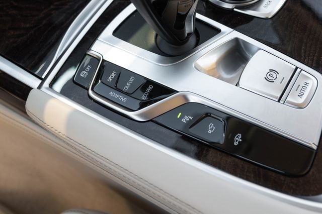 2018 BMW 7 Series 750i - Photo 26