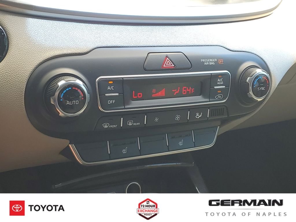 Used 2019 White Kia EX image 33