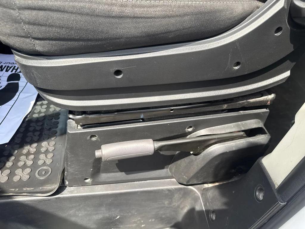 Used 2016 White Ram High Roof image 18