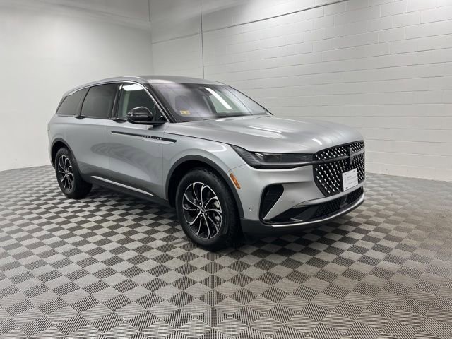2024 Lincoln Nautilus Premiere AWD's photo