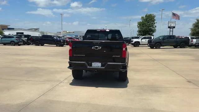 2026 Chevrolet Silverado 1500 ZR2 - Photo 7