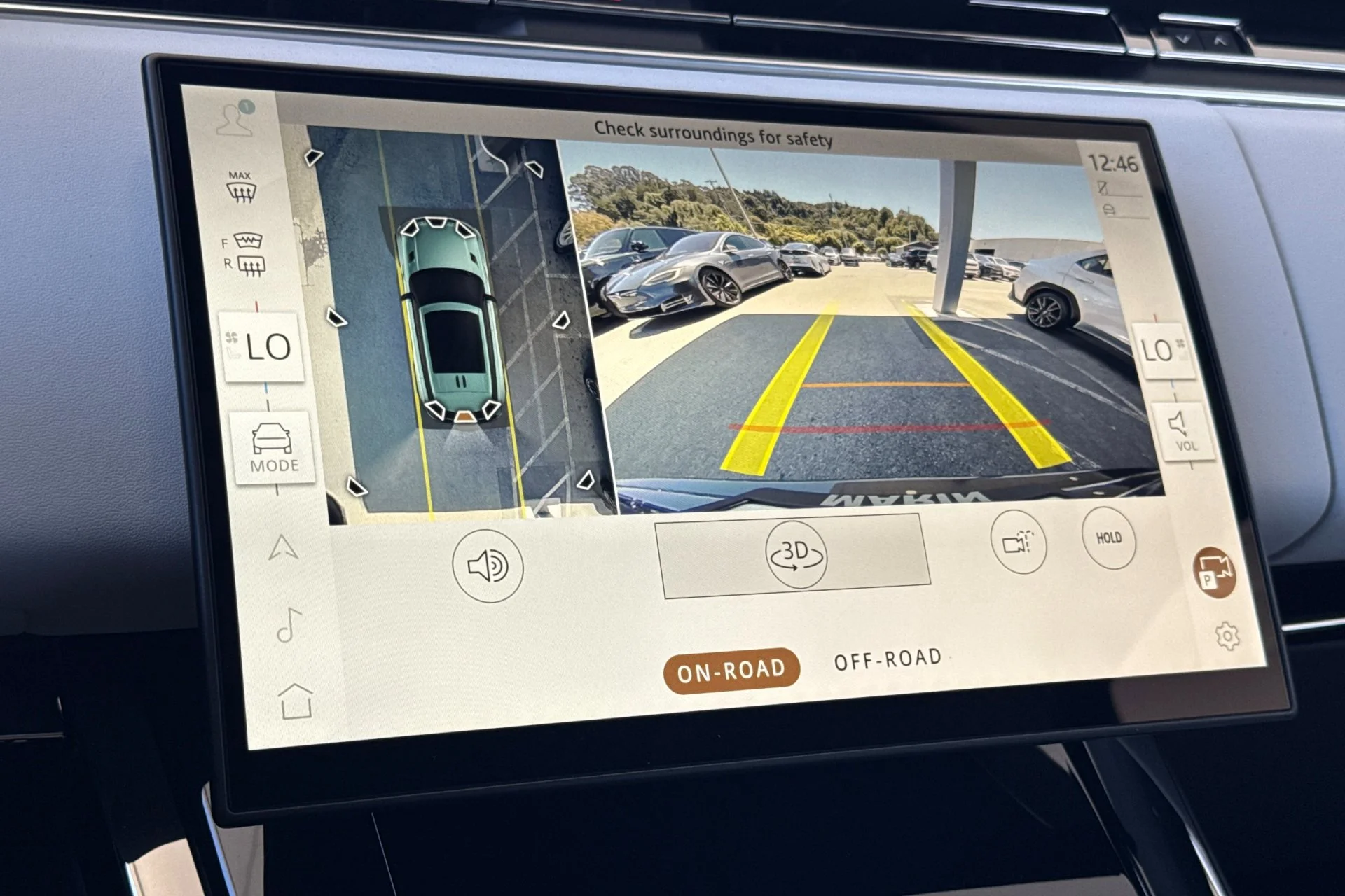 New 2026 Charente Grey Land Rover Dynamic SE image 22