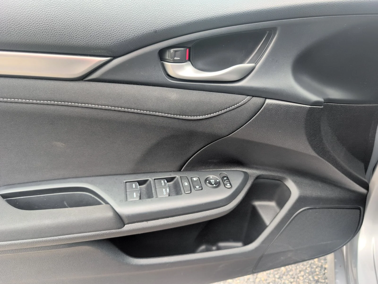 Used 2021  Honda EX image 15