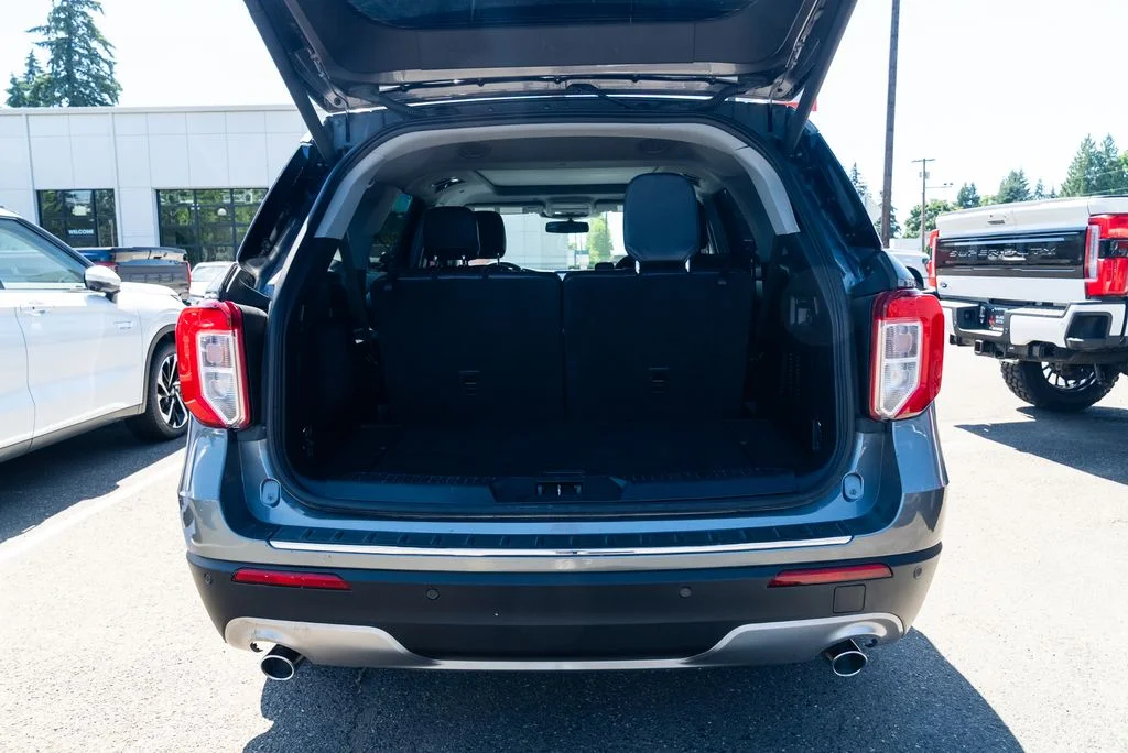 Used 2021 Gray Ford Limited image 7