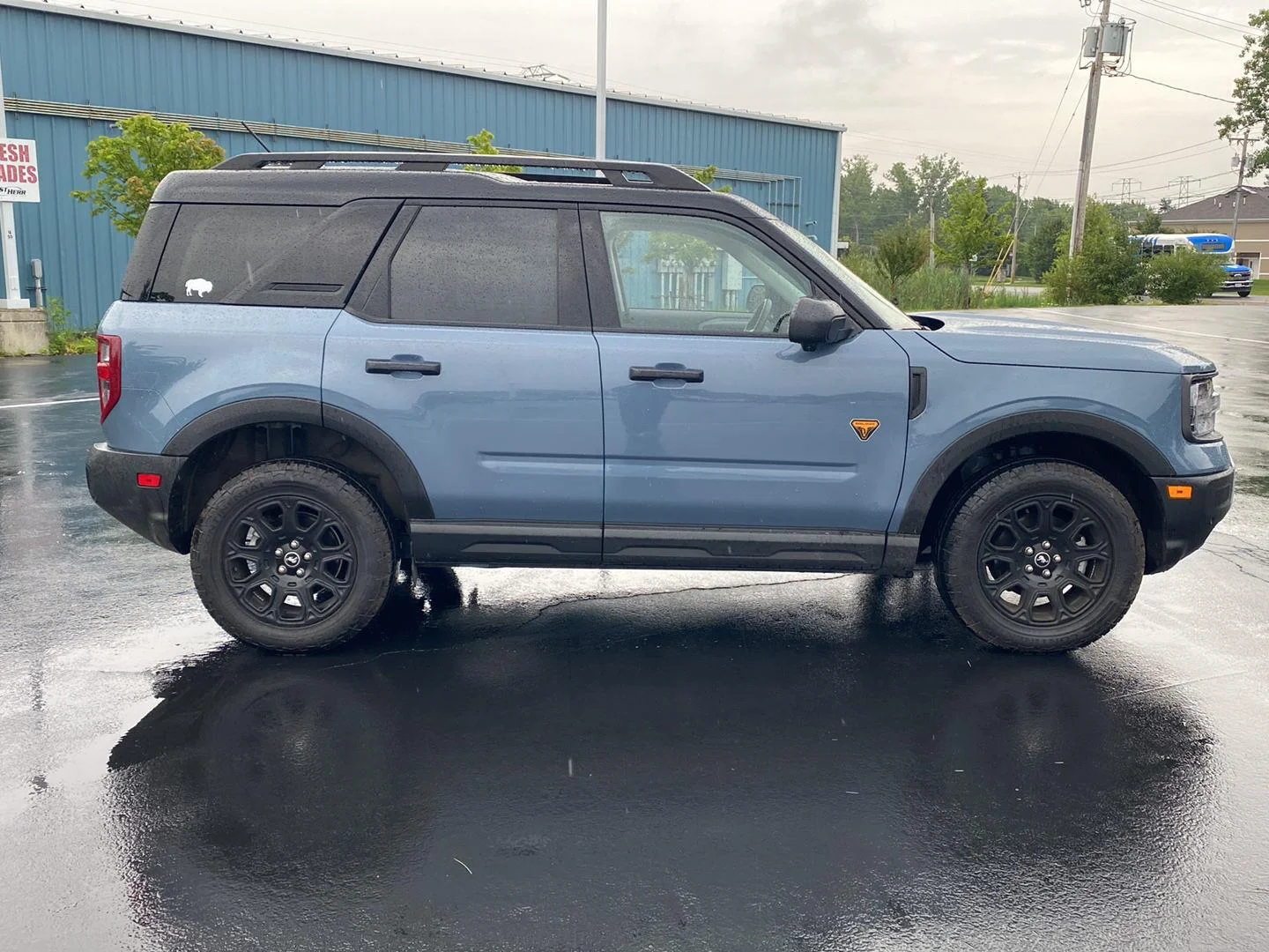 Used 2025 Azure Gray Metallic Tri-Coat Ford Badlands image 12