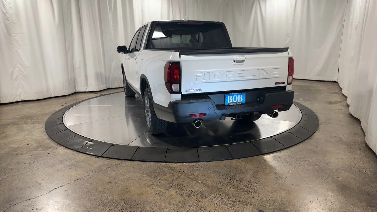 2025 Honda Ridgeline TrailSport - Photo 8