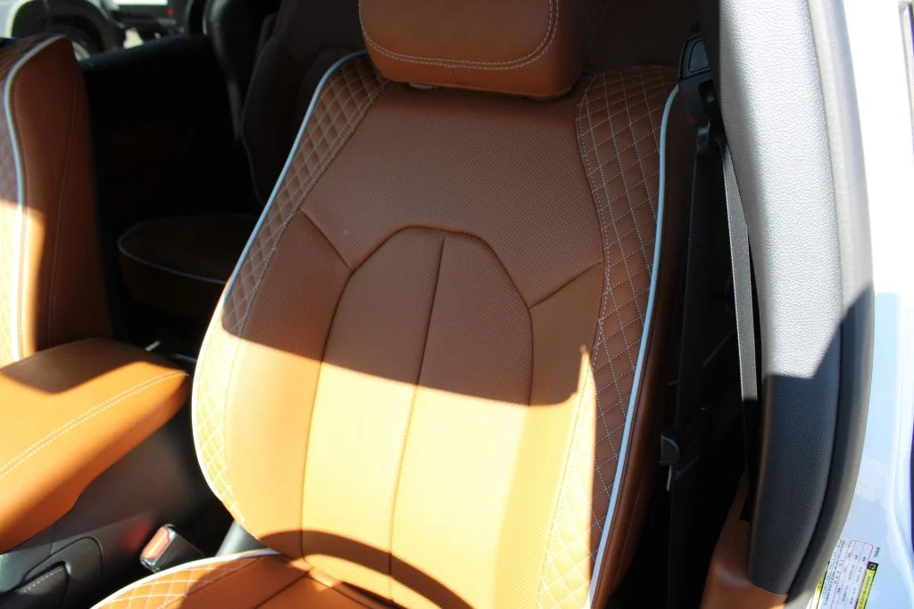 New 2026 Bright White Clear-Coat Exterior Paint Chrysler Pinnacle image 20