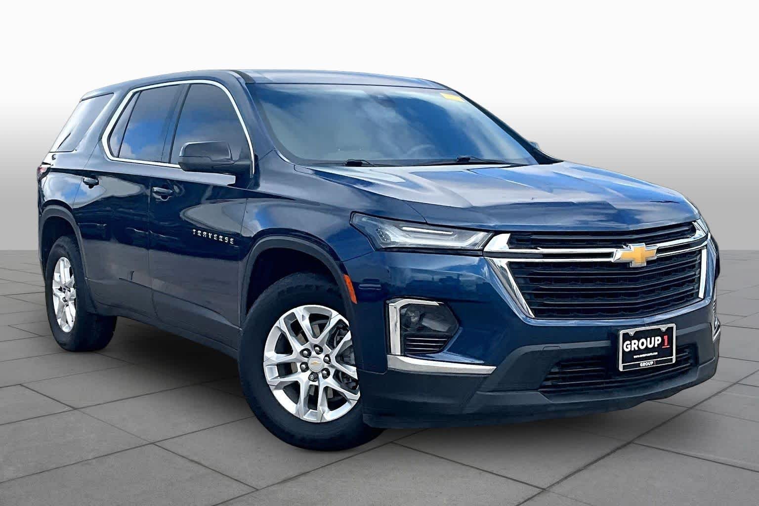 Used 2022 Northsky Blue Metallic Chevrolet LS image 3