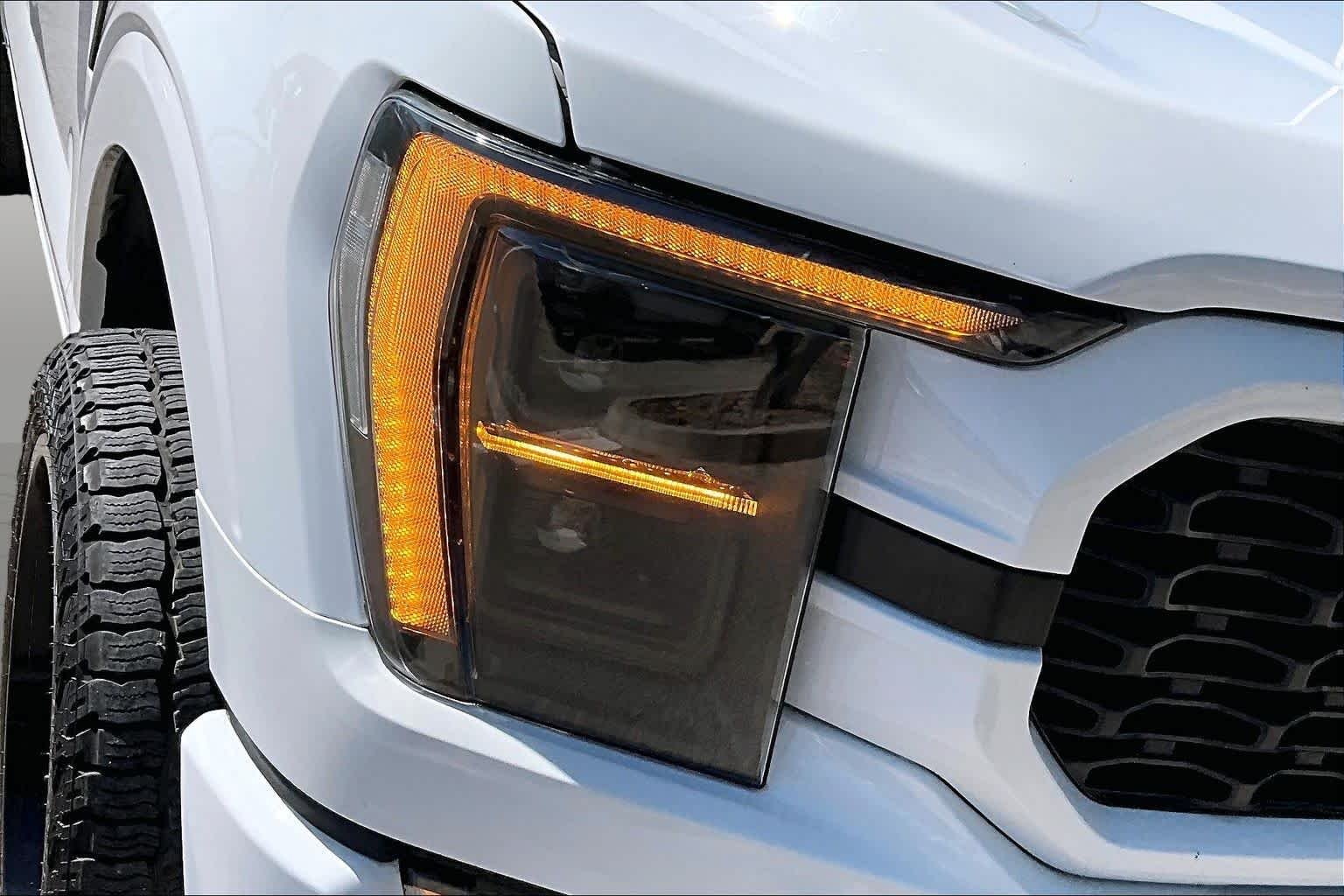 Used 2022 Oxford White Ford XL image 27