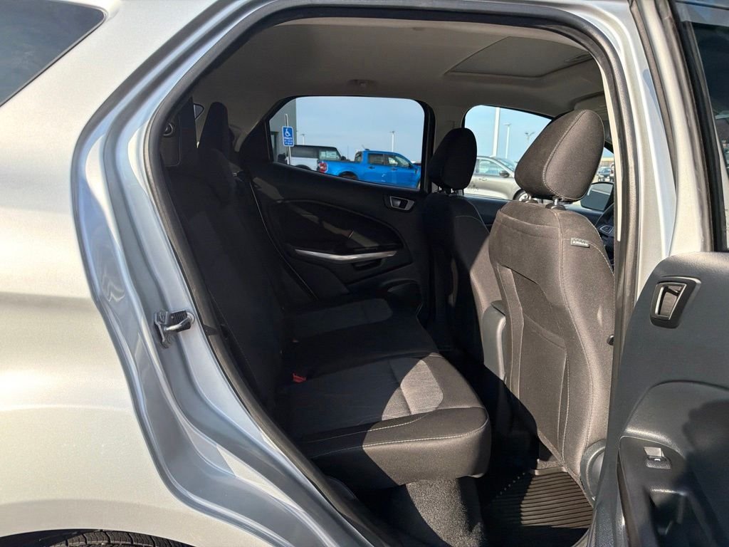 Used 2021 Silver Metallic Ford SE image 17